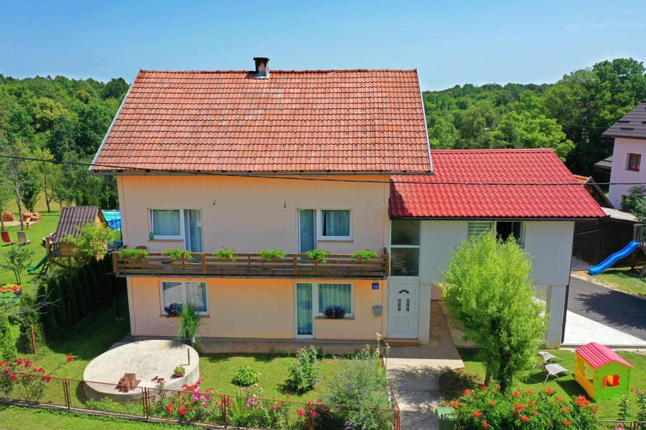 Apartman Dorijan Rakovica Exteriör bild