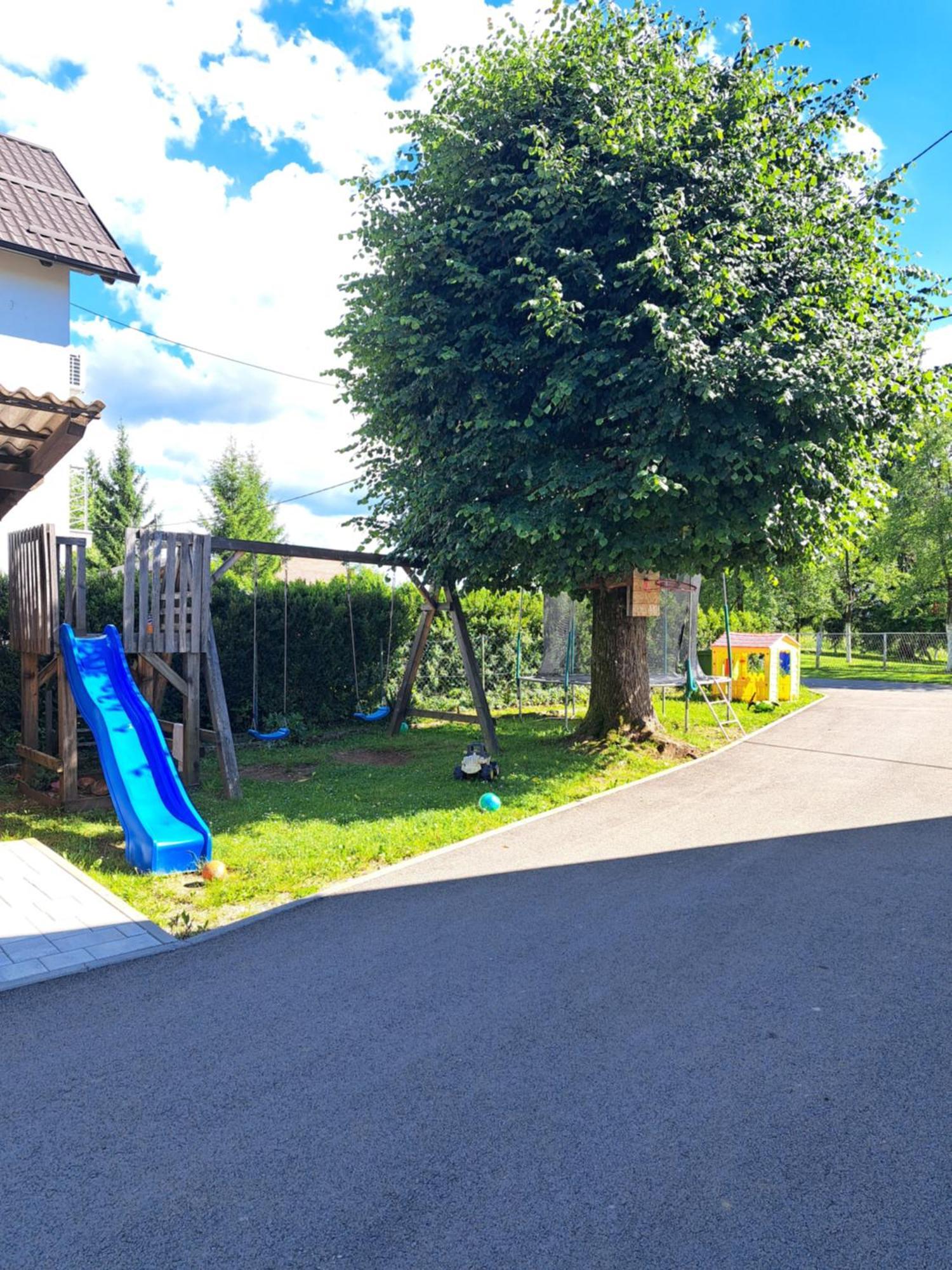 Apartman Dorijan Rakovica Exteriör bild